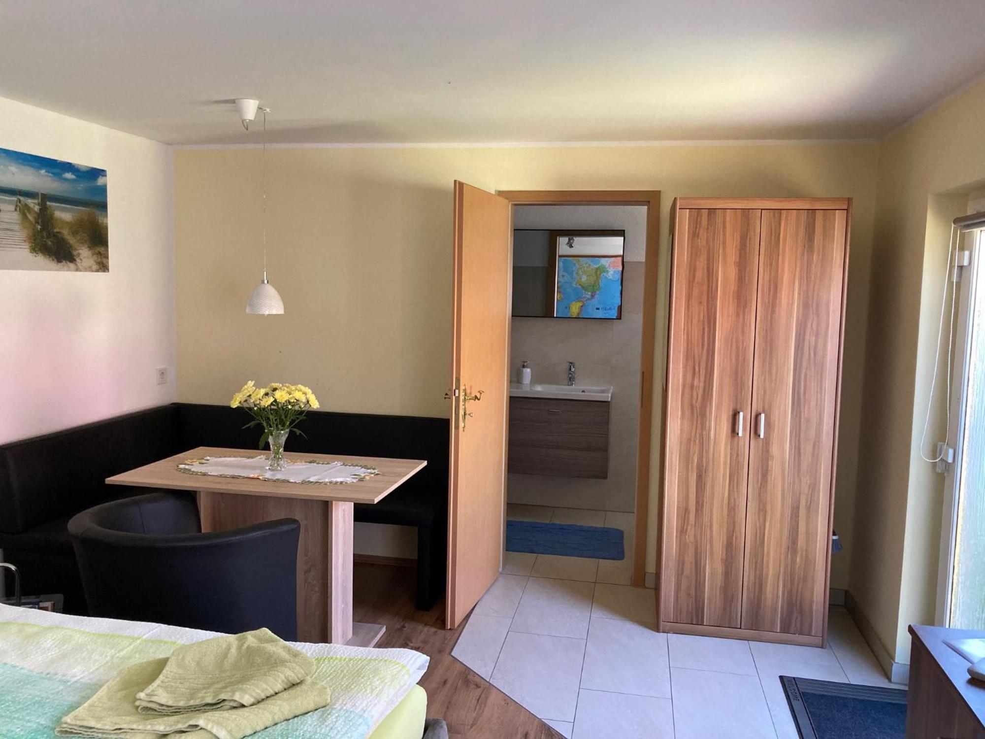 Ferienzimmer Olaf Βάρεν Εξωτερικό φωτογραφία